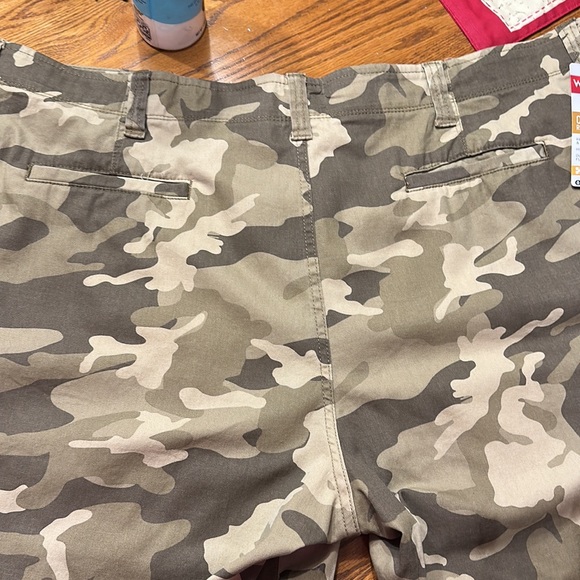 Wrangler Relaxed Fit Flex Camo Cargo Shorts Hidden Tech Pocket 10 in. Inseam - Picture 7 of 11